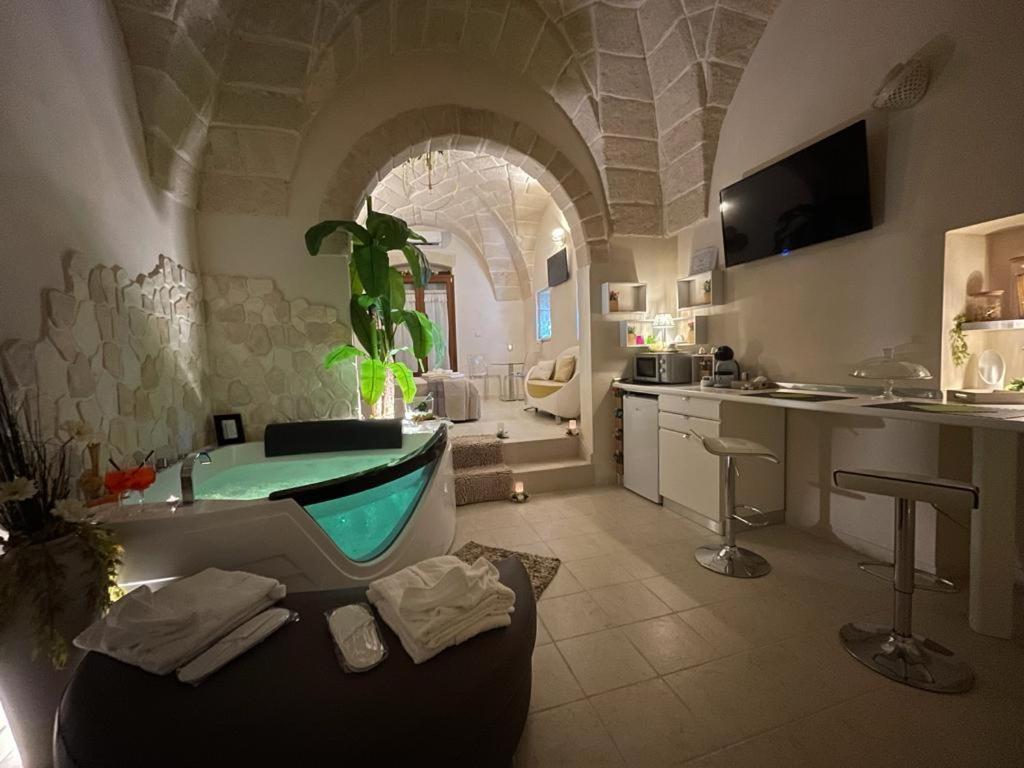 Suite Il Vicoletto Crispiano Exterior foto